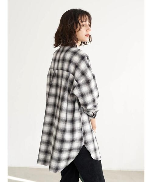 earth music&ecology(アースミュージックアンドエコロジー)の「オンブレーチェックシャツチュニック*(Tシャツ/カットソー・レディース・ホワイト系その他7/ブラウン系その他4・FREE)」の11枚目の写真