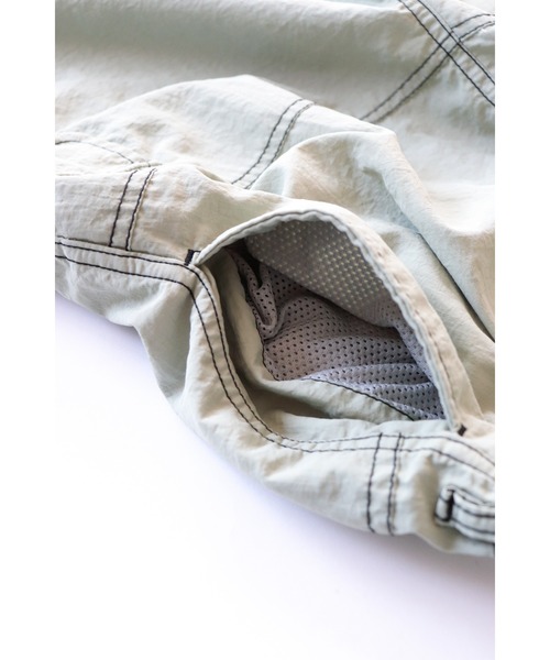 AlexanderLeeChang(アレキサンダーリーチャン)の「AlexanderLeeChang/アレキサンダーリーチャン NYLON CARGO PANTS ナイロン 変形(カーゴパンツ・メンズ・スカイブルー/ブラック/グレー・2/3)」の13枚目の写真