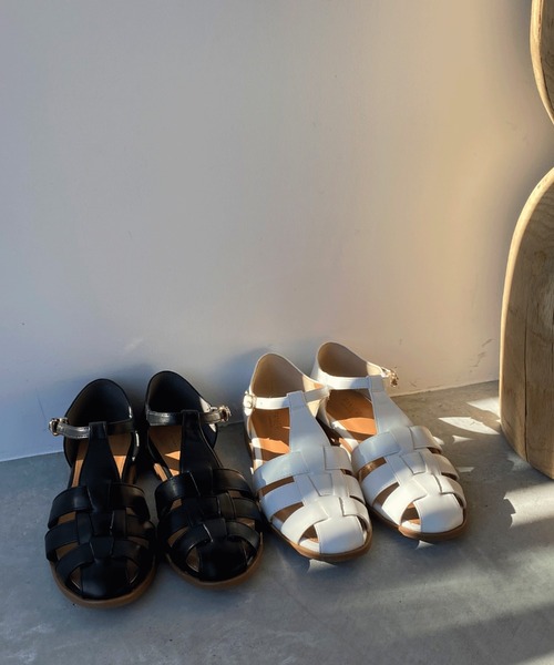 Doux archives（ドゥアルシーヴ）の「グルカサンダル（サンダル・レディース・ホワイト/ブラック・23.5cm/24.5cm）」の5枚目の写真