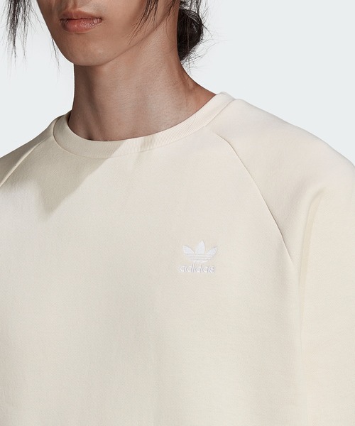 adidas(アディダス)の「アディカラー エッセンシャルズ トレフォイル クルーネック スウェット / トレーナー / アディダスオリジナルス adidas Originals(スウェット・メンズ・オフホワイト/ライトブルー/ブルー・SMALL/MEDIUM/LARGE/X-LARGE/XX-LARGE/X-SMALL/XXX-LARGE)」の6枚目の写真