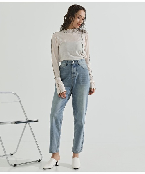 Settimissimo(セッティミッシモ)の「ハイウエストテーパードデニムパンツ(デニムパンツ・レディース・インディゴブルー/ブルー・S)」の4枚目の写真
