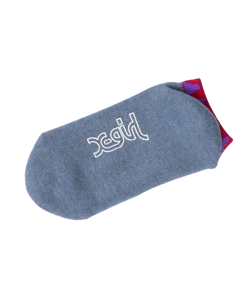 X-girl（エックスガール）の「ZIG ZAG SNEAKER SOCKS（ソックス/靴下・レディース・ブラック/アッシュ/ネイビー・ONE SIZE）」の5枚目の写真