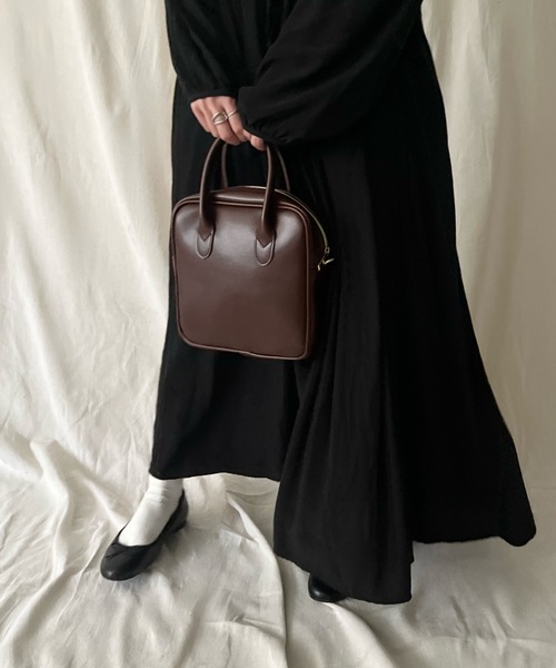 ISOOK（アイスー）の「【ZOZOTOWN限定】Square mini boston / スクエアミニボストン（ハンドバッグ・レディース・ブラック/アイボリー/バーガンディー・FREE）」の11枚目の写真