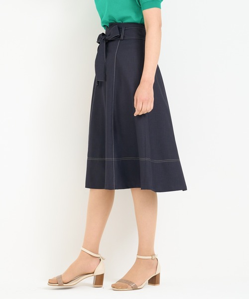 TRUDEA(トルディア)の「共ベルトステッチハギフレアスカート(スカート・レディース・ネイビー/ブルー・SMALL/MEDIUM)」の6枚目の写真