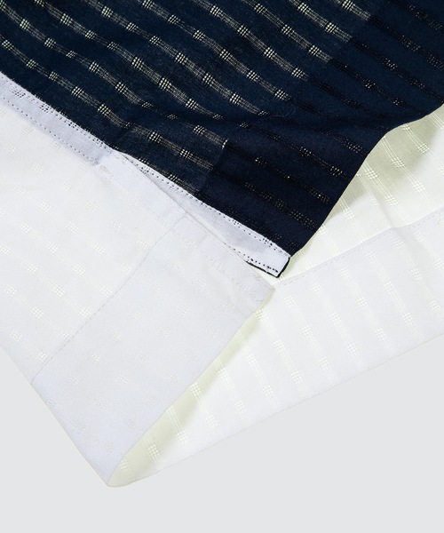 Feng Chen Wang(フェン・チェン・ワン)の「PANELLED 2 TONE SHIRT(シャツ/ブラウス・メンズ・ブルー系その他・S/L/M)」の5枚目の写真
