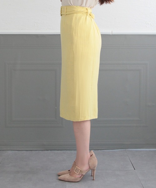 Julia Boutique（ジュリアブティック）の「ベルト付きリネンタイトスカート/22116（スカート・レディース・ブラック/ベージュ/ブラウン/イエロー・ONE）」の6枚目の写真