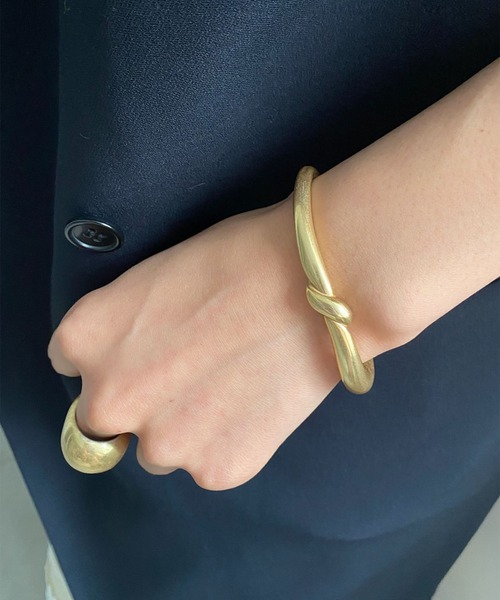 Ameri（アメリ）の「MEDI KNOT MOTIF BRACELET（ブレスレット・レディース・シルバー/ゴールド・FREE）」の6枚目の写真