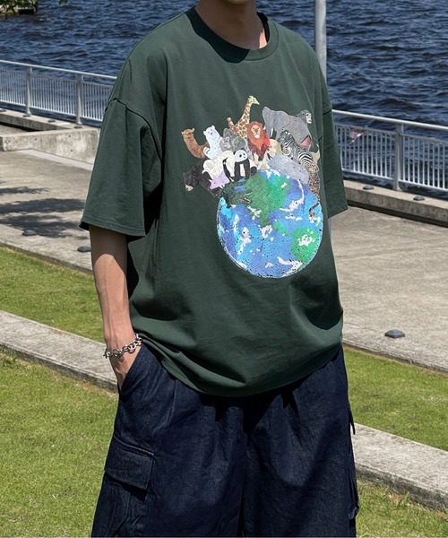 kutir(クティール)の「ヴィンテージライクアニマルTシャツ(Tシャツ/カットソー・メンズ・チャコールグレー/オフホワイト/グリーン・MEDIUM/LARGE)」の1枚目の写真