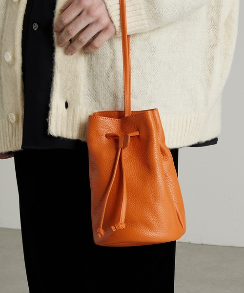 Lui's（ルイス）の「巾着ショルダーバッグ（ショルダーバッグ・メンズ・ブラック/ダークブラウン/オレンジ/グリーン・FREE）」の8枚目の写真