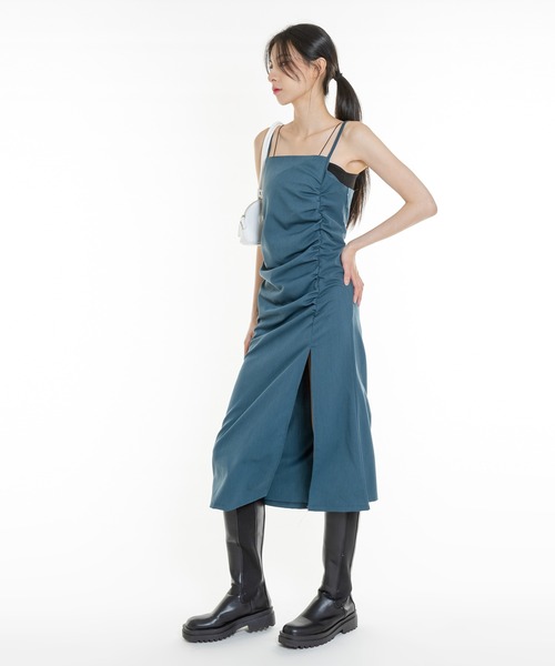 FOLLOWIN（フォロウィン）の「[FLW MADE]フロントスリットシャーリングロングワンピース（ワンピース・レディース・ブラック/グレー/カーキ/ブルー・FREE）」の7枚目の写真