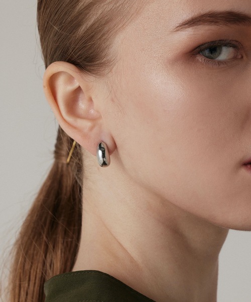 CENE（セネ）の「【CENE】セネ/ スムースピアス（ピアス（両耳用）・レディース・シルバー/ゴールド・FREE）」の2枚目の写真