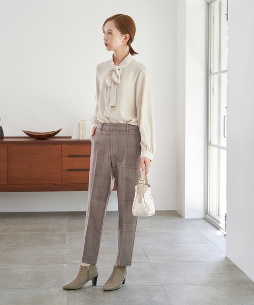 ROPE' PICNIC(ロペピクニック)の「ボウタイリボンブラウス(シャツ/ブラウス・レディース・ホワイト/ブラック/ベージュ系その他・38)」の4枚目の写真