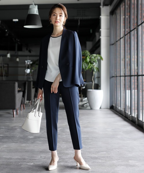 WHITE JOOLA（ホワイトジョーラ）の「【洗濯機で洗える】ウォッシャブル＆マルチストレッチ・細見えセンタープレステーパードパンツ（その他パンツ・レディース・ブラック/ベージュ/ネイビー/グレイッシュベージュ/モカ・LL/SS/S/M/L/70/67/64/61）」の17枚目の写真