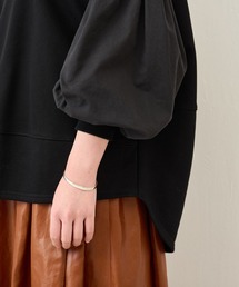 美品＊BEARDSLEY ネコ刺繍袖パフカットソー 黒 ブラック 裏起毛 