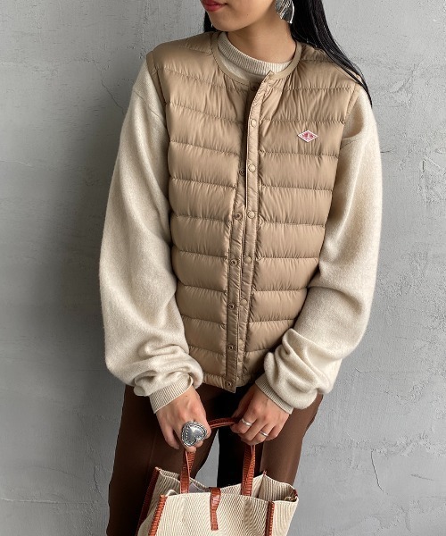 DANTON（ダントン）の「[DANTON/ダントン] クルーネック インナーダウンベスト（ダウンベスト・レディース・ブラック/サンドベージュ/ライトベージュ・S/M/XS）」の5枚目の写真