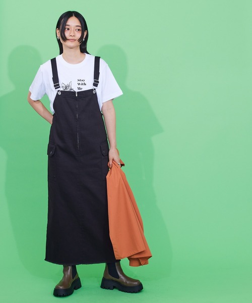 AMERICAN HOLIC(アメリカンホリック)の「ミリタリーサロペットスカート(サロペット/オーバーオール・レディース・ブラック/ホワイト・M/L)」の2枚目の写真