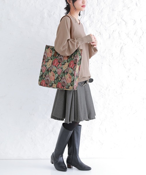 osharewalker（オシャレウォーカー）の「【廃盤】『花柄ゴブランデザイントートバッグ』（トートバッグ・レディース・ブラック/ブルー・FREE）」の9枚目の写真