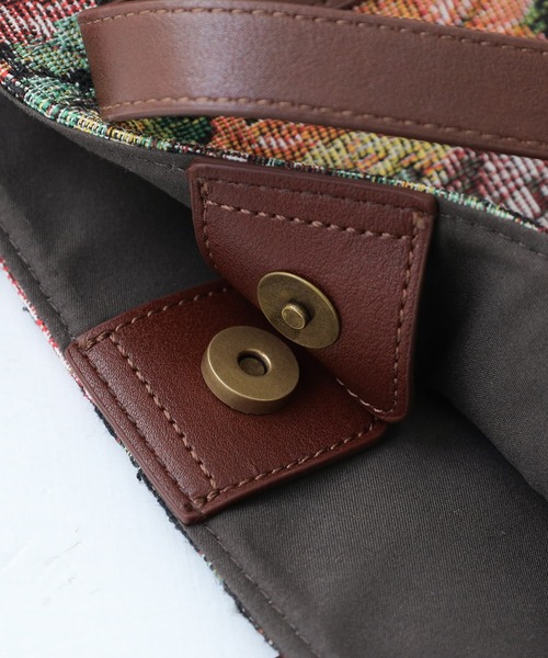 osharewalker（オシャレウォーカー）の「【廃盤】『花柄ゴブランデザイントートバッグ』（トートバッグ・レディース・ブラック/ブルー・FREE）」の20枚目の写真