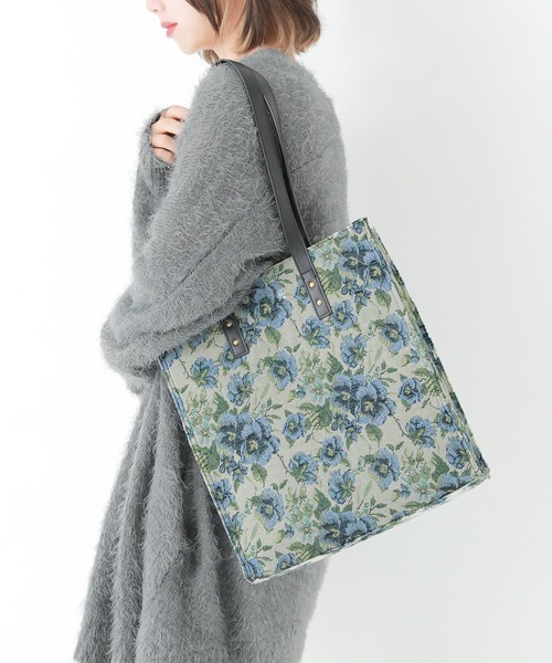 osharewalker（オシャレウォーカー）の「【廃盤】『花柄ゴブランデザイントートバッグ』（トートバッグ・レディース・ブラック/ブルー・FREE）」の4枚目の写真
