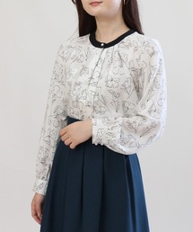 モノトーン花柄配色ブラウス