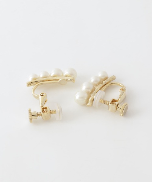 SMELLY（スメリー）の「グラデーションパールイヤリング（イヤリング・レディース・ホワイト系その他・-）」の9枚目の写真