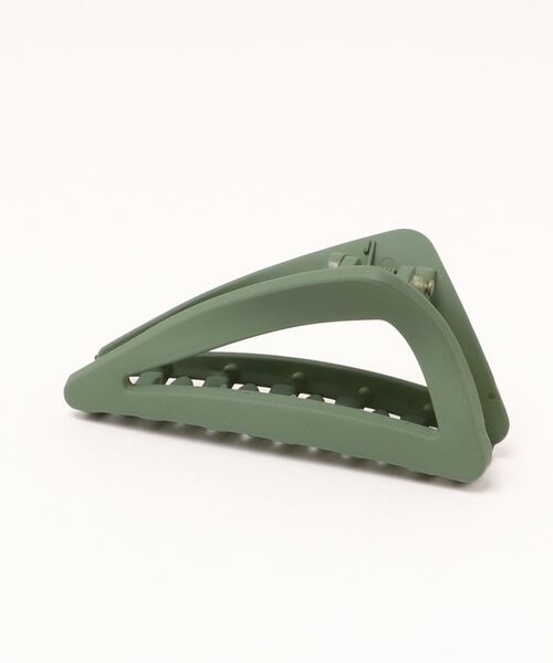 Fun & Daily（ファンアンドデイリー）の「マットカラートライアングルヘアクリップ（バレッタ/ヘアクリップ・レディース・ブラック/ベージュ/ネイビー/オレンジ/グリーン/ワインレッド/ブルーグリーン・FREE）」の4枚目の写真