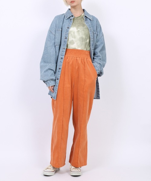 PUNYUS（プニュズ）の「コーデュロイイージーパンツ（その他パンツ・レディース・パープル/グリーン/オレンジ/ブラック・1/2/3/4）」の8枚目の写真