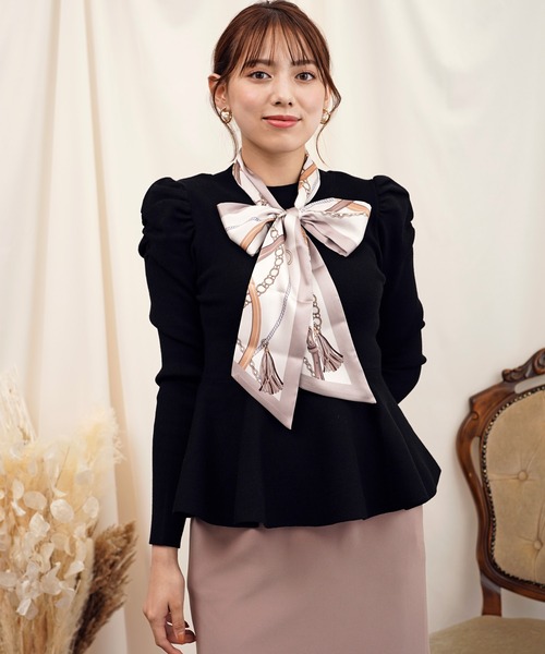 NOELA(ノエラ)の「スカーフセットペプラムニット(ニット/セーター・レディース・ブラック/ブラウン/オフホワイト・フリー)」の5枚目の写真