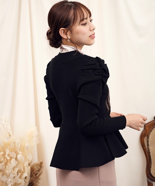 NOELA(ノエラ)の「スカーフセットペプラムニット(ニット/セーター・レディース・ブラック/ブラウン/オフホワイト・フリー)」の7枚目の写真