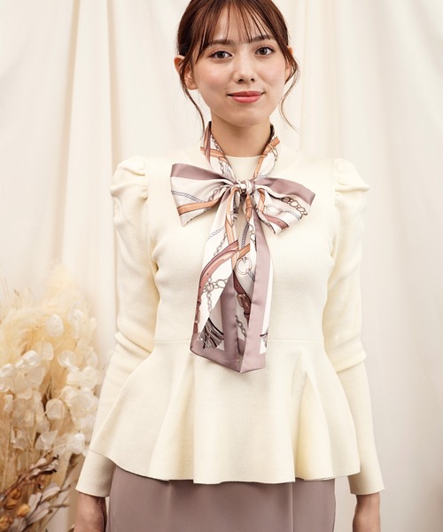 NOELA(ノエラ)の「スカーフセットペプラムニット(ニット/セーター・レディース・ブラック/ブラウン/オフホワイト・フリー)」の11枚目の写真