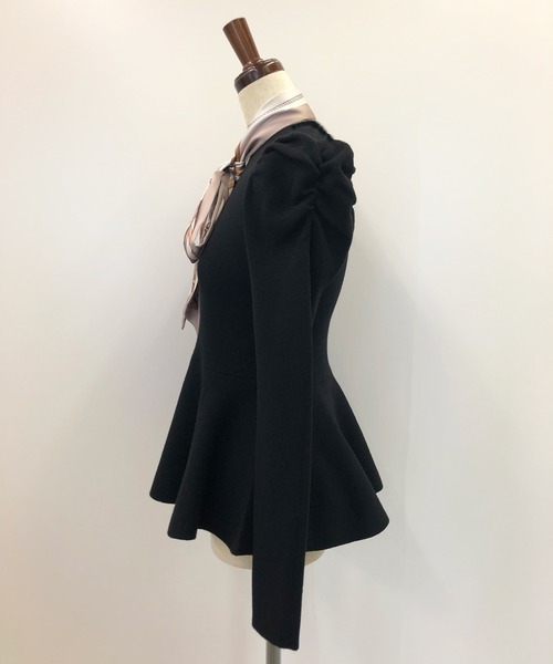 NOELA(ノエラ)の「スカーフセットペプラムニット(ニット/セーター・レディース・ブラック/ブラウン/オフホワイト・フリー)」の21枚目の写真