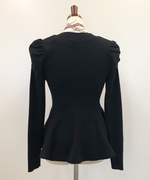 NOELA(ノエラ)の「スカーフセットペプラムニット(ニット/セーター・レディース・ブラック/ブラウン/オフホワイト・フリー)」の22枚目の写真