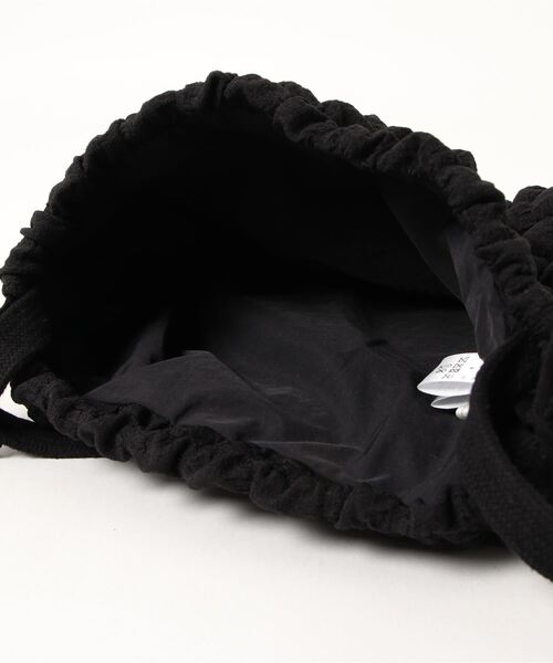 apres jour mignon（アプレジュールミニョン）の「ぽこぽこ巾着バッグ【ZOZOTOWN限定アイテム】（ショルダーバッグ・レディース・ブラック/アイボリー・フリー）」の5枚目の写真