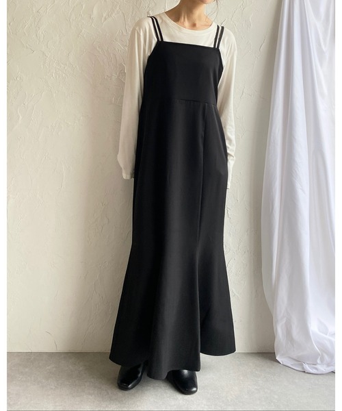 She's Closet（シーズクローゼット）の「【低身長向け/高身長向けサイズあり】ダブルストラップハイウエスト裾フレアロングマーメイドキャミワンピース（ワンピース・レディース・ブラック/ブラウン・FREE/SHORT/TALL）」の20枚目の写真