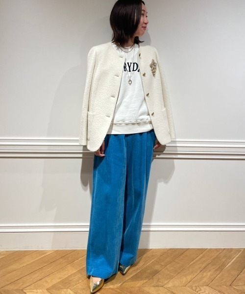 allureville(アルアバイル)の「コットンコーデュロイワイドパンツ(その他パンツ・レディース・ブルー/アイボリー・1/2)」の13枚目の写真