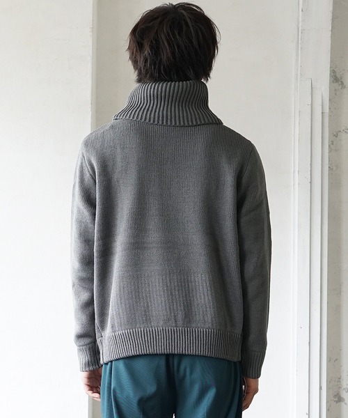 MinoriTY（マイノリティ）の「オフタートル タートルネック ボリュームネック ニット/セーター 春服 冬服（ニット/セーター・メンズ・ブラウン/チャコール/オフホワイト・M/L）」の17枚目の写真