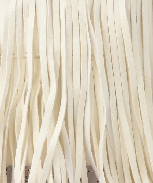 Ray BEAMS(レイビームス)の「SOLPRESA / フリンジ バッグ(ショルダーバッグ・レディース・ホワイト/ブラック・ONE SIZE)」の7枚目の写真