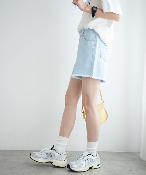 WEGO（ウィゴー）の「WEGO/フリンジショートパンツ（デニムパンツ・レディース・ブラック系その他/コバルトブルー/ブラック/ライトインディゴブルー/ホワイト/スミクロ・X-SMALL/SMALL/LARGE/MEDIUM）」の8枚目の写真