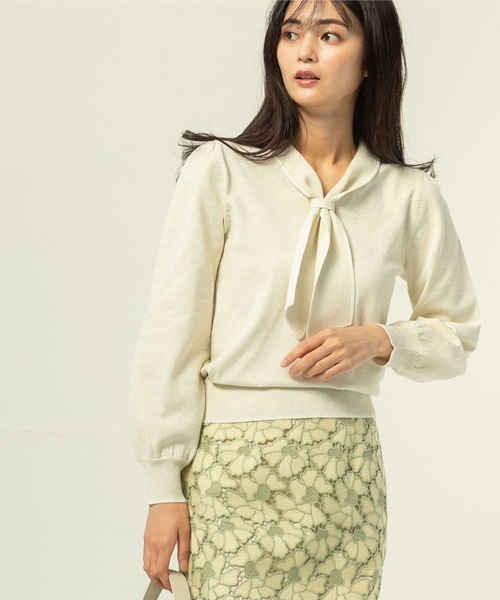 index（インデックス）の「◆バイカラー ボウタイニット（ニット/セーター・レディース・ホワイト系その他6/ブラック系4/ブルー系9/ホワイト系その他5・36/38/42/40）」の3枚目の写真