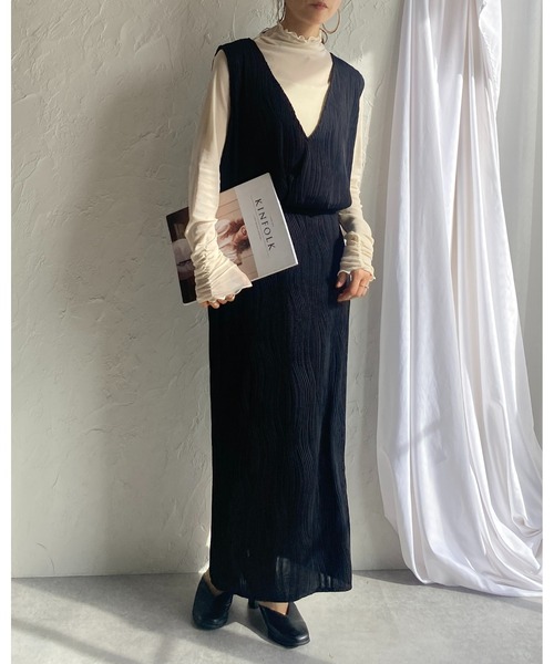 She's Closet（シーズクローゼット）の「ウェーブ柄Iラインバックスリットハイウエストロングプリーツスカート（スカート・レディース・ブラック/グレイッシュベージュ/チャコール・FREE）」の16枚目の写真