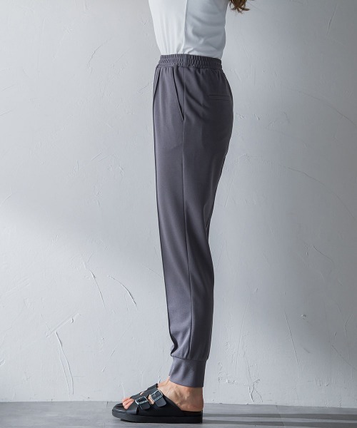 MAYSON GREY(メイソングレイ)の「カットジョーゼットジョガーパンツ≪セットアップ対応≫(カーゴパンツ・レディース・オフホワイト/ブラック/パープル/チャコールグレー・M/SS/S)」の8枚目の写真