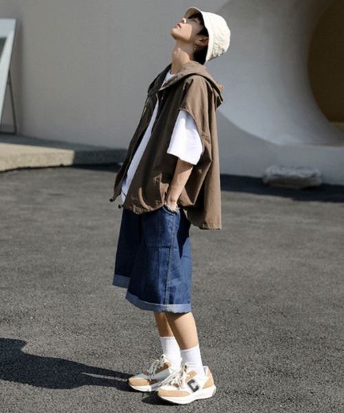 MGV（エムジーヴィー）の「フード付きクロップド丈ベスト（ベスト・メンズ・ブラウン/グレー/ブラック・MEDIUM/X-LARGE/LARGE）」の10枚目の写真