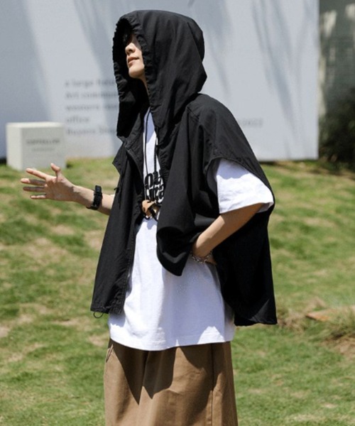 MGV（エムジーヴィー）の「フード付きクロップド丈ベスト（ベスト・メンズ・ブラウン/グレー/ブラック・MEDIUM/X-LARGE/LARGE）」の4枚目の写真