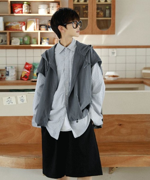 MGV（エムジーヴィー）の「フード付きクロップド丈ベスト（ベスト・メンズ・ブラウン/グレー/ブラック・MEDIUM/X-LARGE/LARGE）」の13枚目の写真