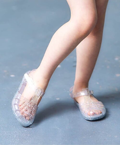 apres les cours（アプレレクール）の「【パステル・ラメ/4色展開】ジェリーサンダル（サンダル・キッズ・ピンク/ラベンダー/サックスブルー/シルバー・14/17/18/15 /16/19）」の4枚目の写真