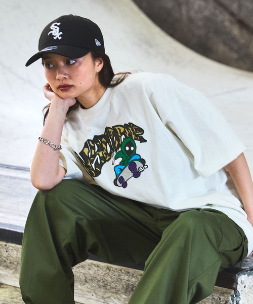 NYUDROP(ニュードロップ)の「【NYUDROP】MULTI PATTERN GRAFFITI HOODIE LOGO S/S TEE / マルチパターングラフィックロゴ刺繍Tシャツ(Tシャツ/カットソー・メンズ・ホワイト系/ホワイト系2/ブラック系/ブラック系2・M/L/XL)」の5枚目の写真