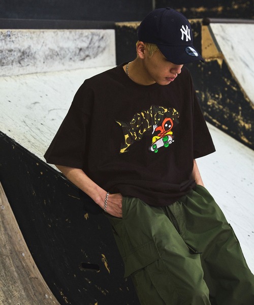 NYUDROP(ニュードロップ)の「【NYUDROP】MULTI PATTERN GRAFFITI HOODIE LOGO S/S TEE / マルチパターングラフィックロゴ刺繍Tシャツ(Tシャツ/カットソー・メンズ・ホワイト系/ホワイト系2/ブラック系/ブラック系2・M/L/XL)」の7枚目の写真