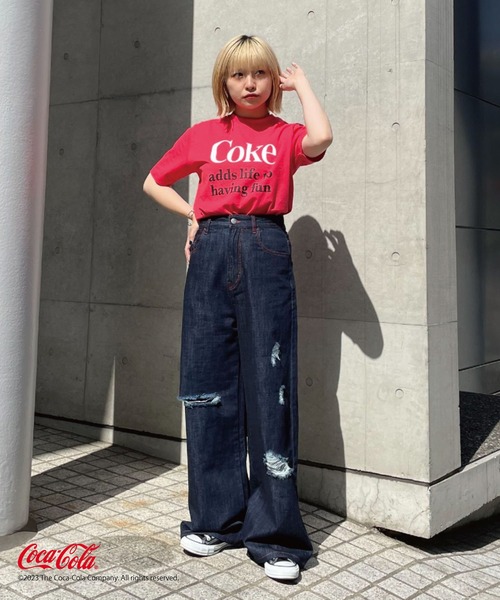 Coca Cola(コカコーラ)の「【Coca-Cola/コカ・コーラ】CokeロゴTシャツ(Tシャツ/カットソー・レディース・ブラック/ホワイト/レッド・FREE)」の3枚目の写真