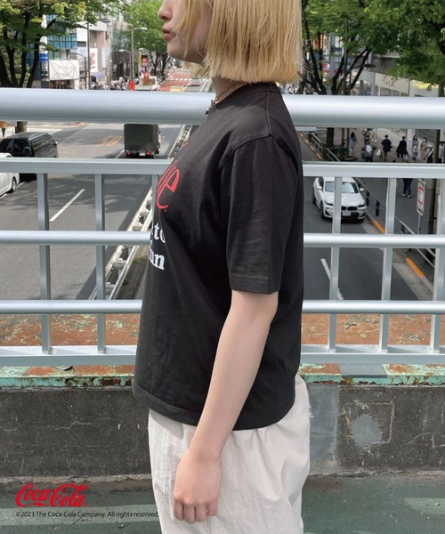 Coca Cola(コカコーラ)の「【Coca-Cola/コカ・コーラ】CokeロゴTシャツ(Tシャツ/カットソー・レディース・ブラック/ホワイト/レッド・FREE)」の10枚目の写真