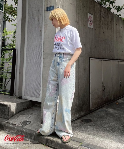 Coca Cola(コカコーラ)の「【Coca-Cola/コカ・コーラ】CokeロゴTシャツ(Tシャツ/カットソー・レディース・ブラック/ホワイト/レッド・FREE)」の4枚目の写真